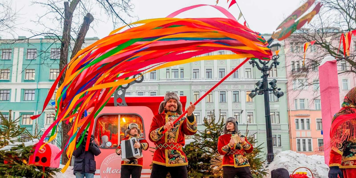 Масленичные ярмарки открылись в центре и других округах столицы