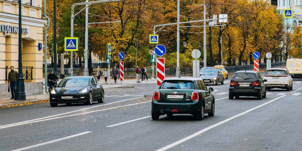 ЦОДД рекомендует автомобилистам запланировать смену сезонных шин