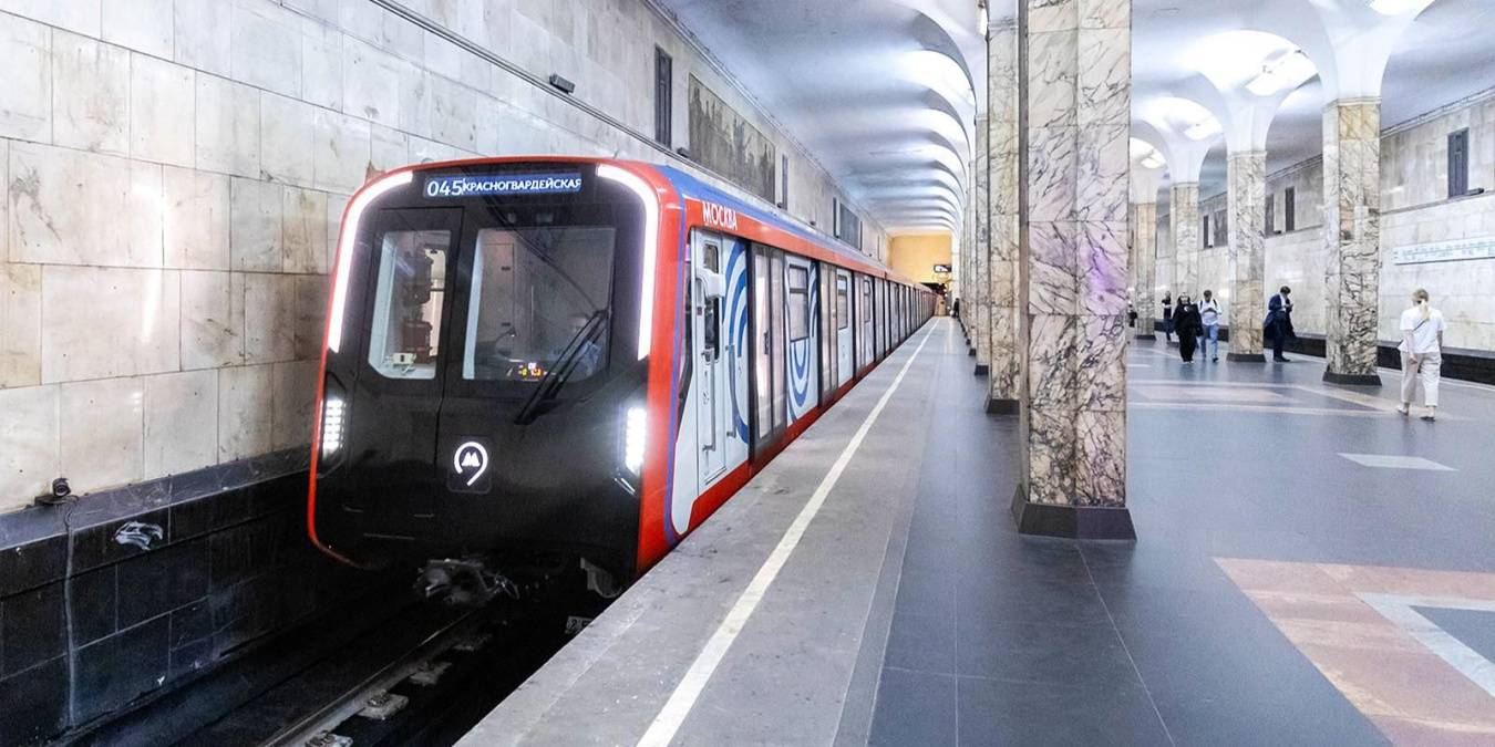 Созданные при помощи нейроголоса сообщения появились в нескольких поездах на Замоскворецкой линии