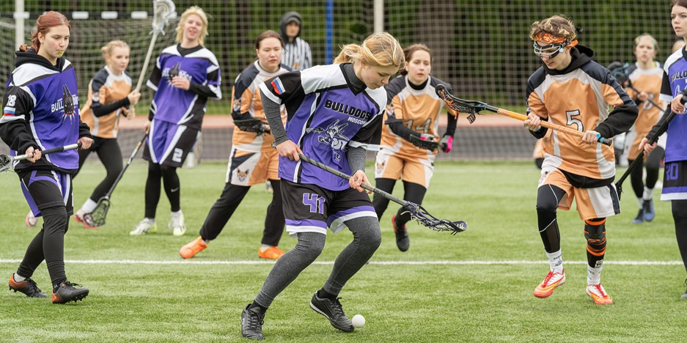 В парке «Останкино» начал работу спортивный клуб по игре в лякросс