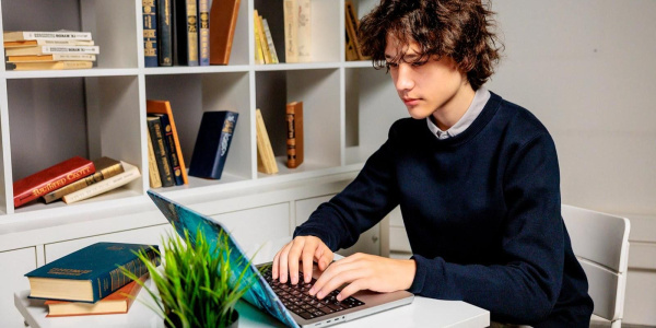 В «МЭШ» заработал сервис для заказа и учета школьной литературы