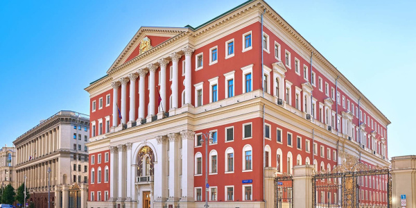 «Мосбилет» приглашает узнать историю здания Мэрии Москвы на Тверской улице