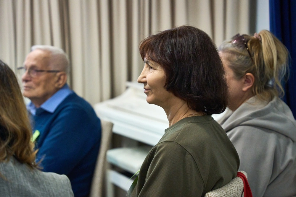 В "московском долголетии" стартовал проект "Диалог поколений: услышать друг друга"