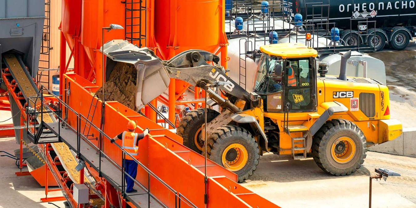 Материалы для дорожного ремонта производятся на московских заводах