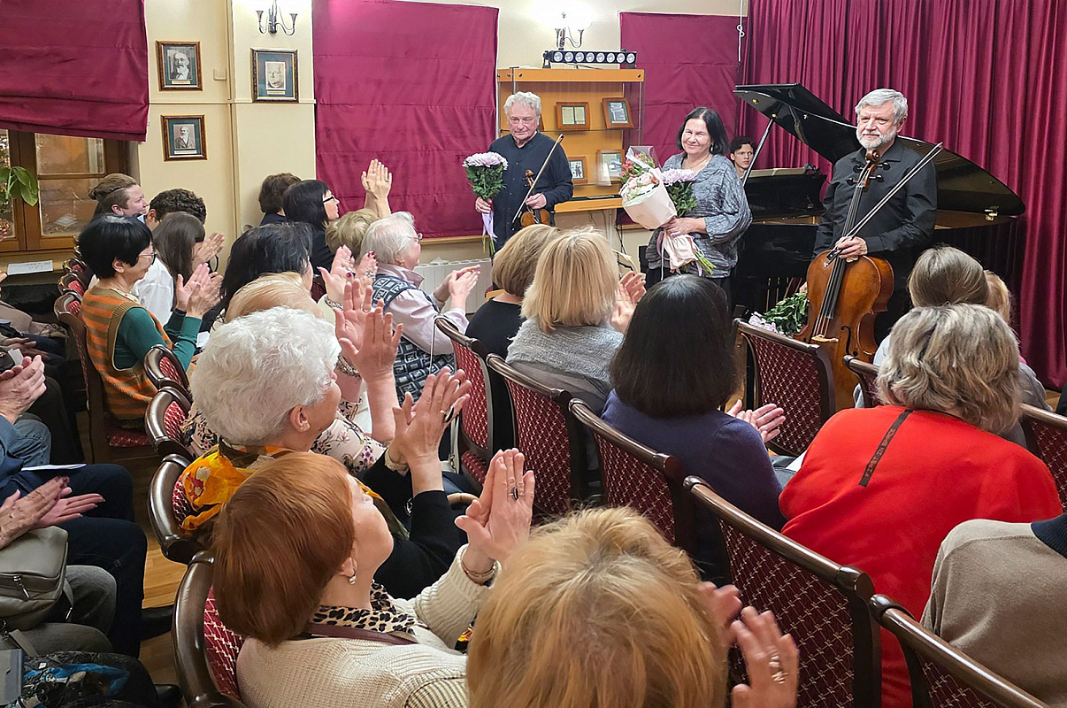 «Мосбилет» приглашает на концерты классической и вокальной музыки в Дом Лосева