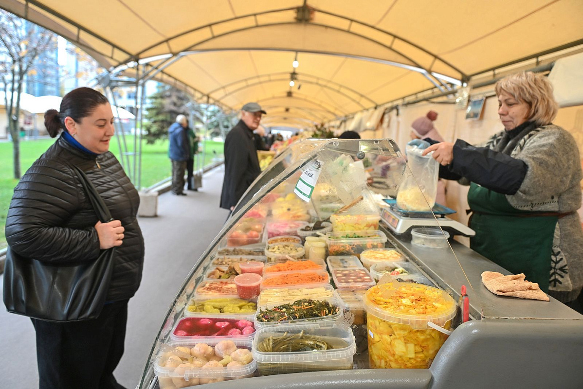 На московских ярмарках появились соленые грибы