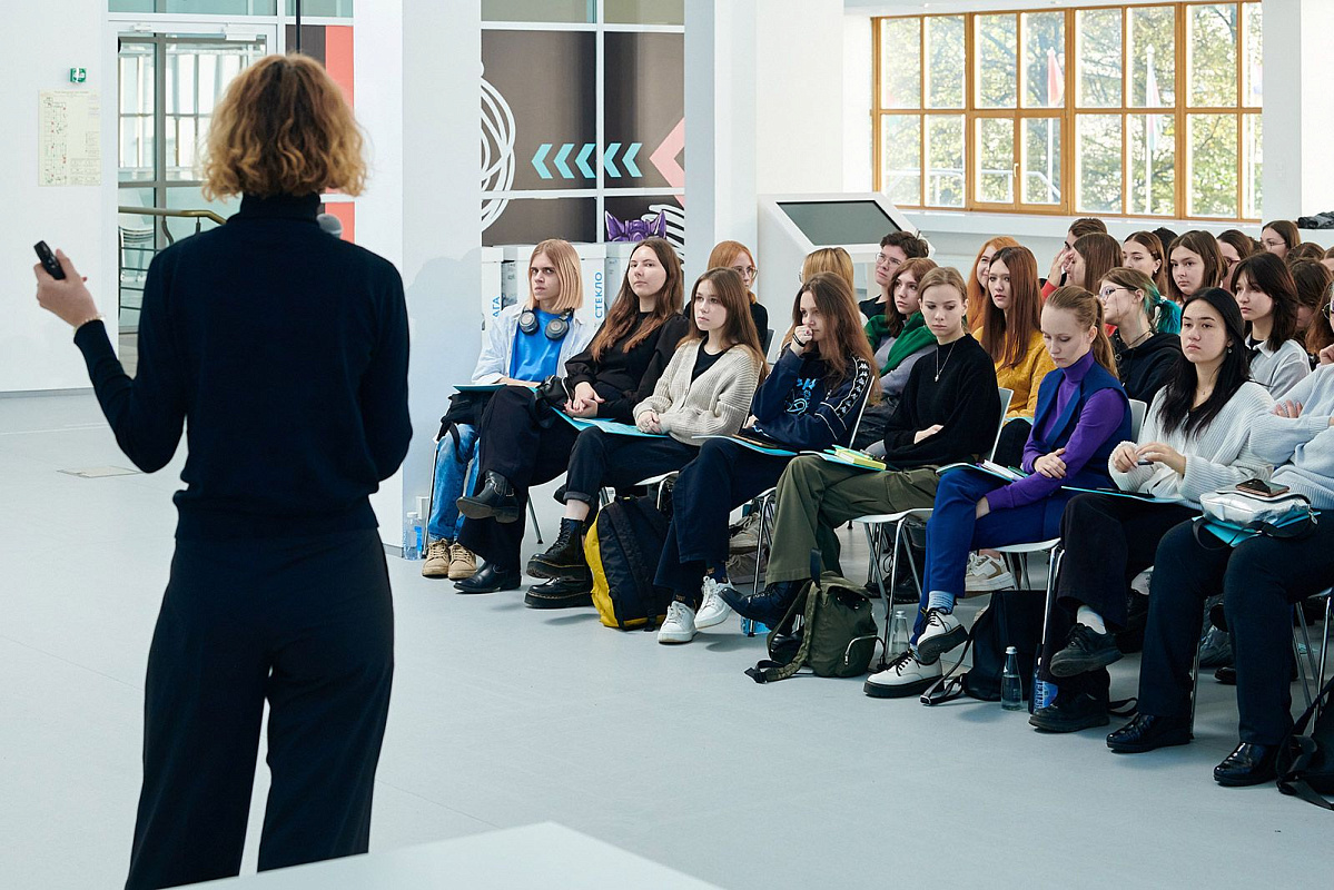 «Открой#Моспром» расскажет, как ИИ меняет московские заводы